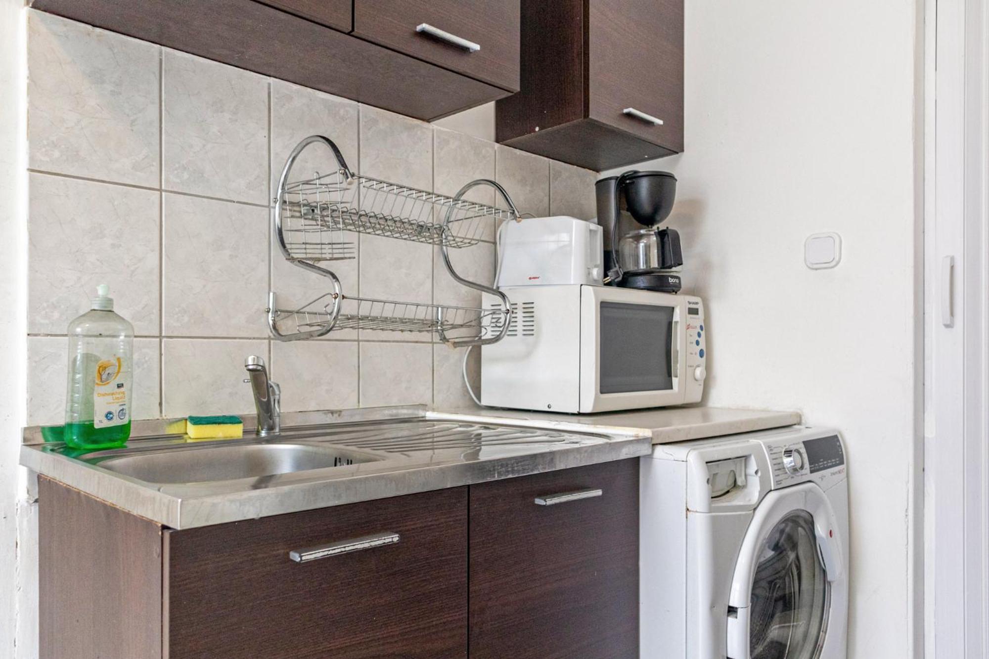 Apartment Budget Well Connected To The Whole